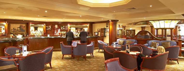 Hilton Newbury Centre Hotel Restaurant photo